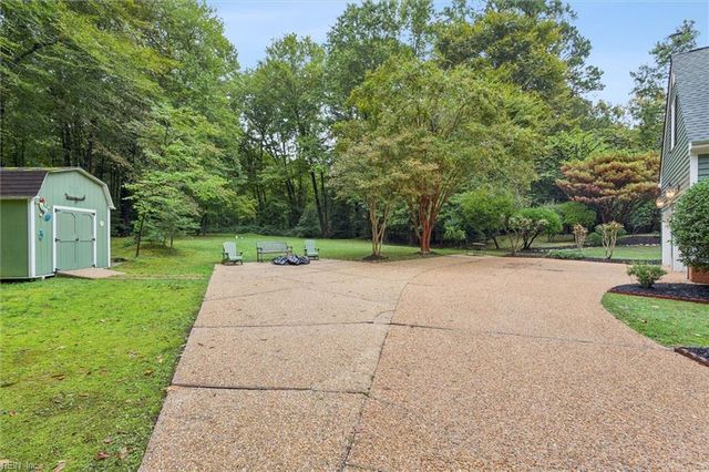 101 Lakeshead DR, Williamsburg, VA 23185