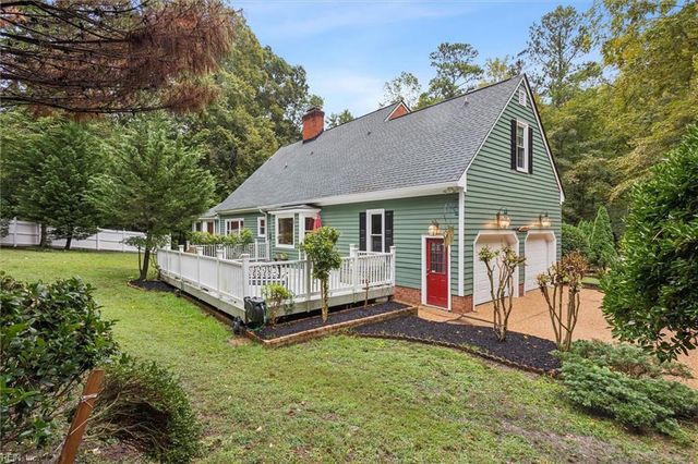 101 Lakeshead DR, Williamsburg, VA 23185