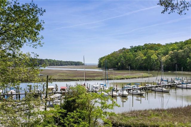 101 Lakeshead DR, Williamsburg, VA 23185