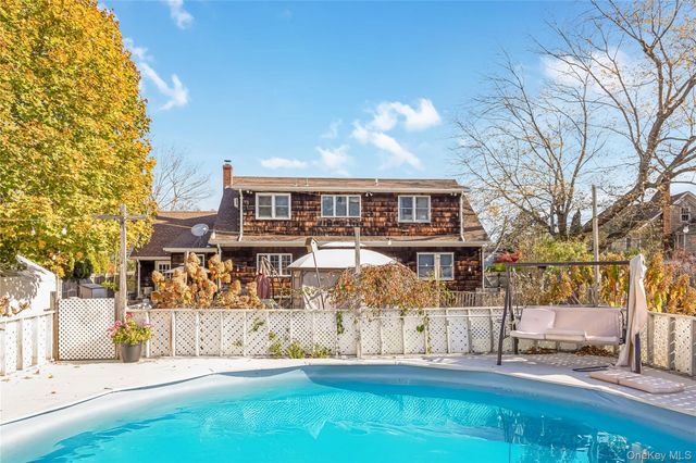 18 Atlantic Avenue, East Moriches, NY 11940