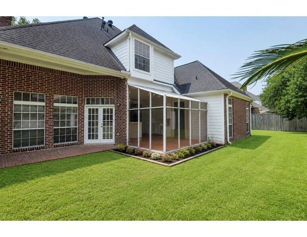 45 Ambleside Crescent Drive, Sugar Land, TX 77479
