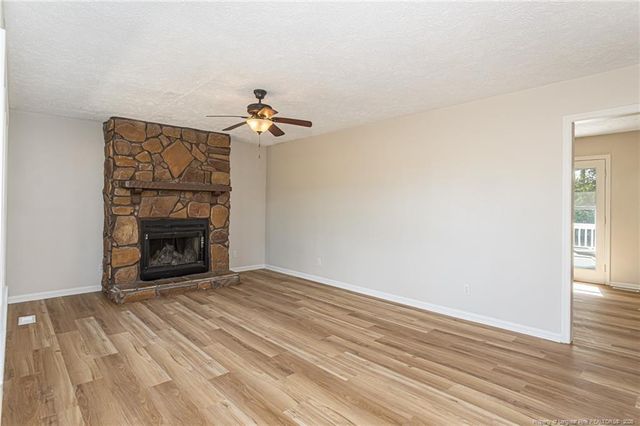 3106 Sommer Drive, Hope Mills, NC 28348
