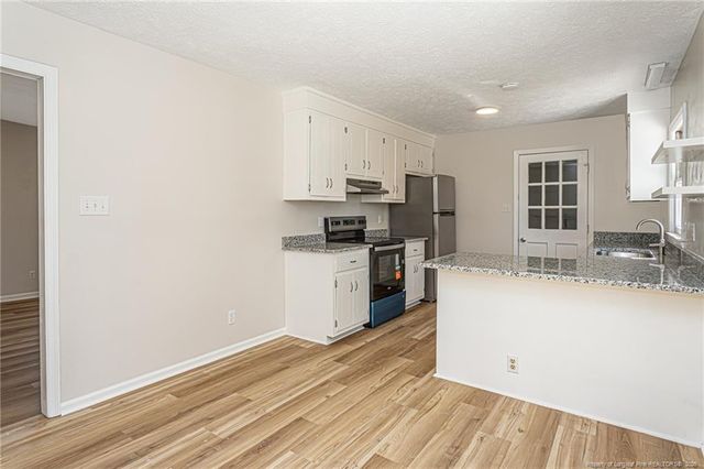 3106 Sommer Drive, Hope Mills, NC 28348