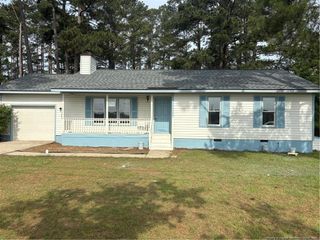 3106 Sommer Drive, Hope Mills, NC 28348