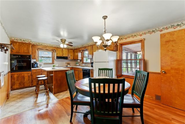 407 E Fairfield Ave, Neshannock Twp, PA 16105