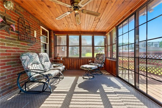 407 E Fairfield Ave, Neshannock Twp, PA 16105