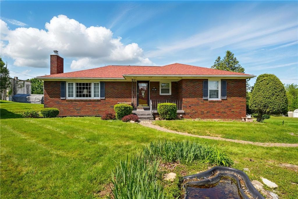 407 E Fairfield Ave, Neshannock Twp, PA 16105