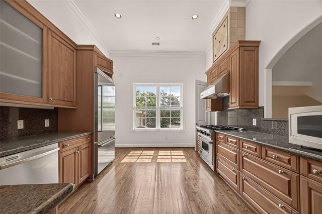 2907 Argonne Street, Houston, TX 77098