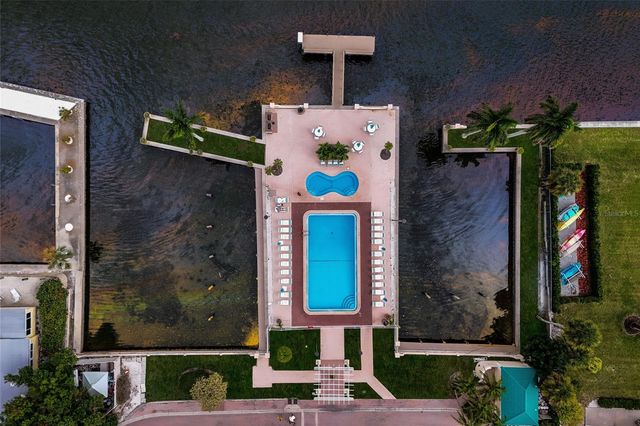 5962 MIDNIGHT PASS ROAD 129, Sarasota, FL 34242