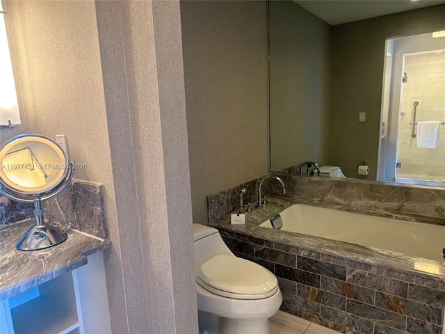 551 N Fort Lauderdale Beach Blvd R2201, Fort Lauderdale, FL 33304