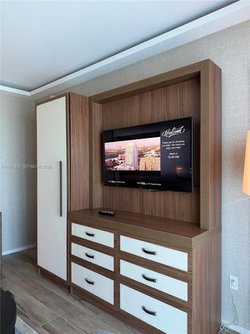 551 N Fort Lauderdale Beach Blvd R2201, Fort Lauderdale, FL 33304