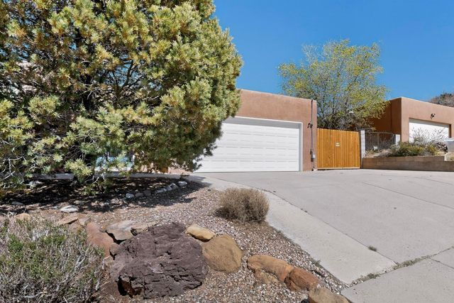 13521 Witcher Avenue NE, Albuquerque, NM 87112