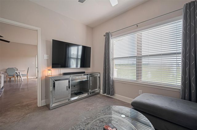 16702 Dipple Road, Guy, TX 77444