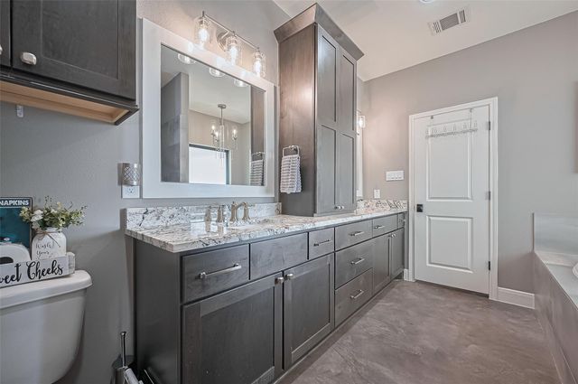 16702 Dipple Road, Guy, TX 77444