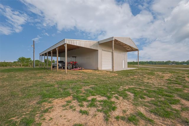 16702 Dipple Road, Guy, TX 77444