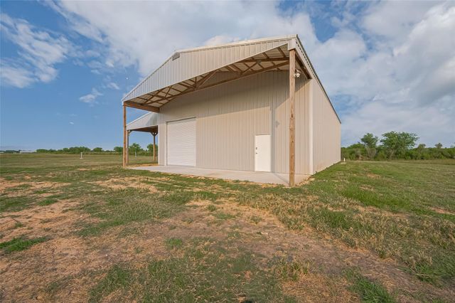 16702 Dipple Road, Guy, TX 77444