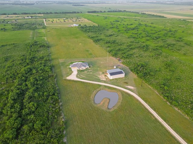 16702 Dipple Road, Guy, TX 77444