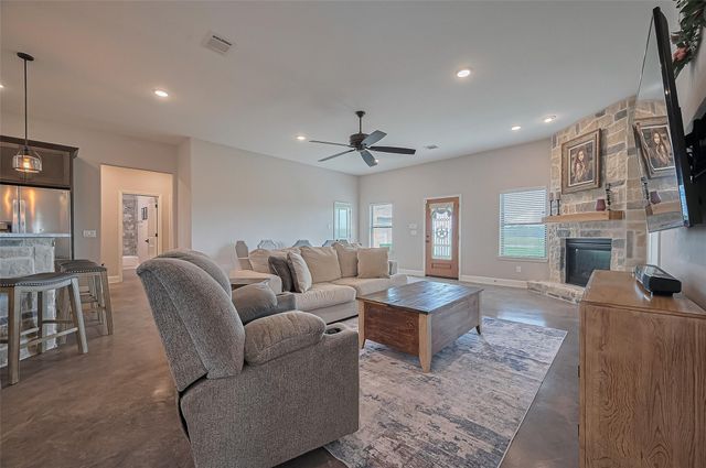 16702 Dipple Road, Guy, TX 77444