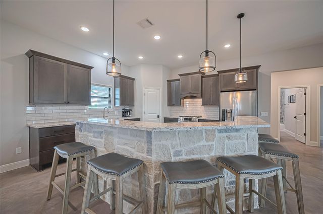 16702 Dipple Road, Guy, TX 77444