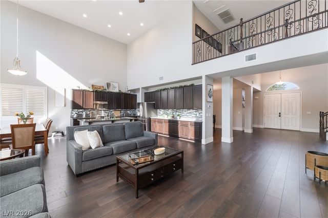 7105 Bluebird Wing Street, North Las Vegas, NV 89084