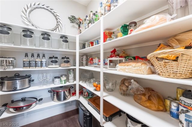 7105 Bluebird Wing Street, North Las Vegas, NV 89084