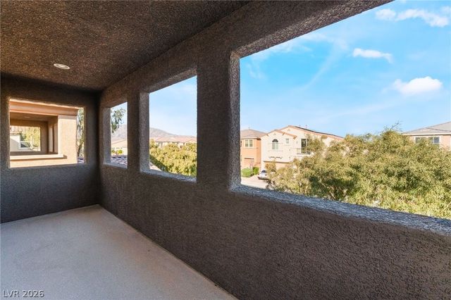 7105 Bluebird Wing Street, North Las Vegas, NV 89084