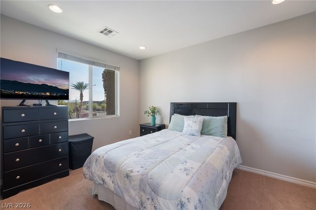 7105 Bluebird Wing Street, North Las Vegas, NV 89084