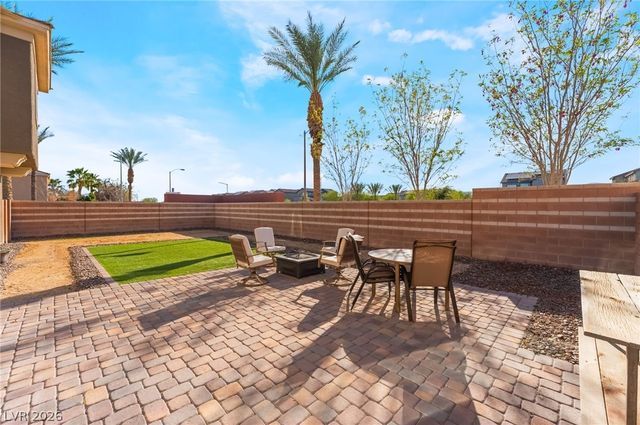 7105 Bluebird Wing Street, North Las Vegas, NV 89084