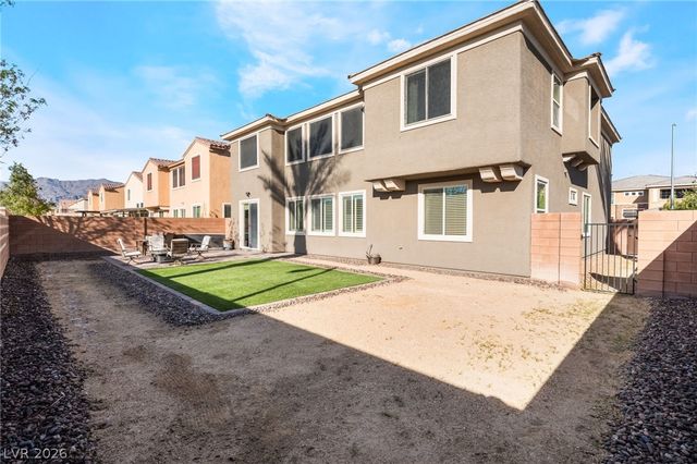 7105 Bluebird Wing Street, North Las Vegas, NV 89084