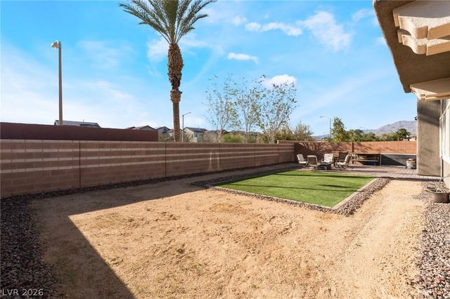 7105 Bluebird Wing Street, North Las Vegas, NV 89084