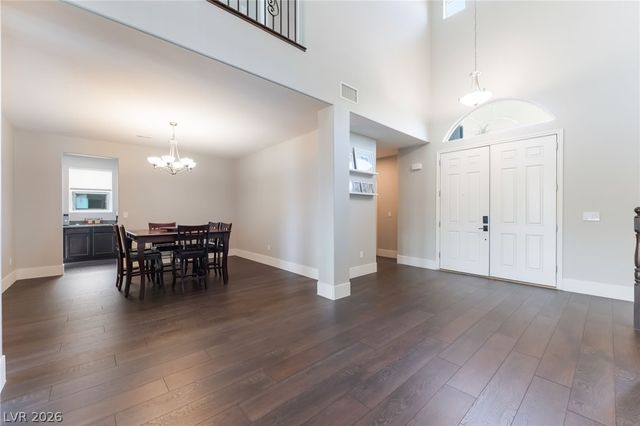 7105 Bluebird Wing Street, North Las Vegas, NV 89084