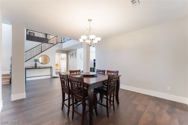 7105 Bluebird Wing Street, North Las Vegas, NV 89084