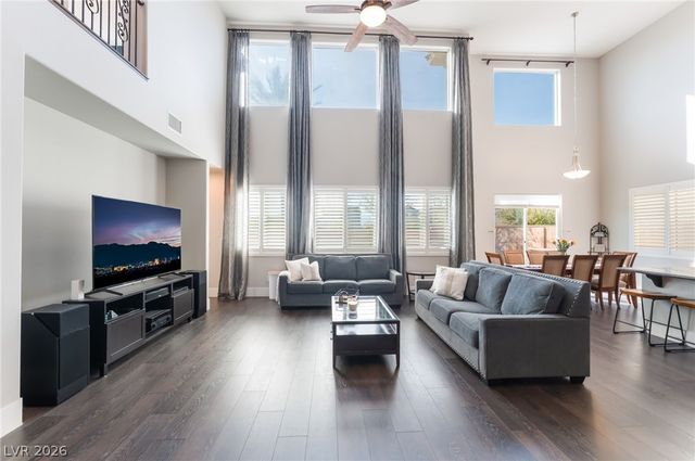 7105 Bluebird Wing Street, North Las Vegas, NV 89084