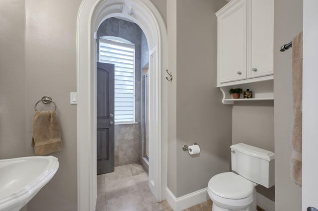 81 Fairfield Drive, Montgomery, TX 77356