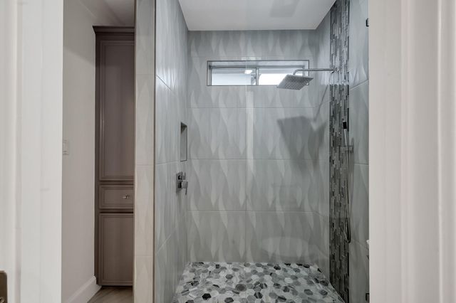 81 Fairfield Drive, Montgomery, TX 77356