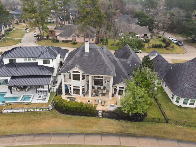 81 Fairfield Drive, Montgomery, TX 77356