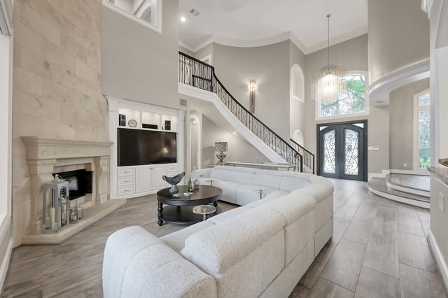 81 Fairfield Drive, Montgomery, TX 77356