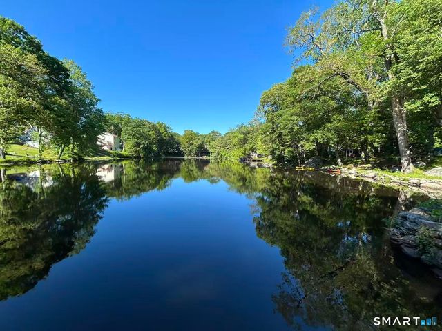 249 Circle Drive, Stratford, CT 06614