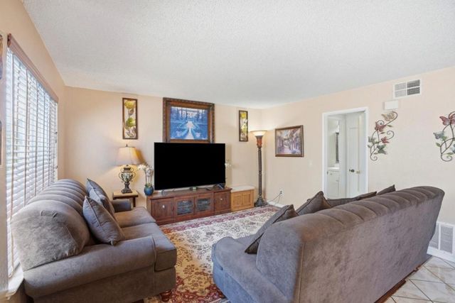 1825 Cherokee Drive 2, Salinas, CA 93906