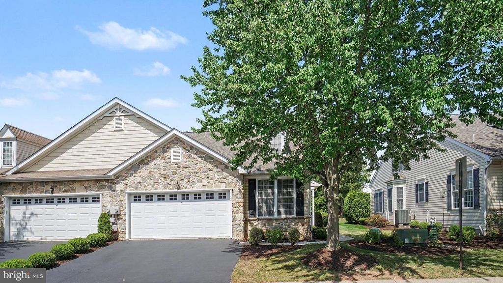 3162 ARBOUR GREEN CT, Hatfield, PA 19440