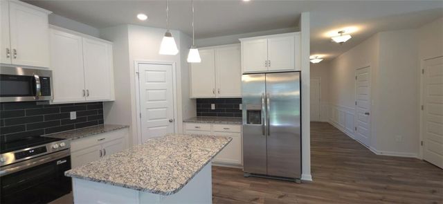 523 Grover Street, Hoschton, GA 30548
