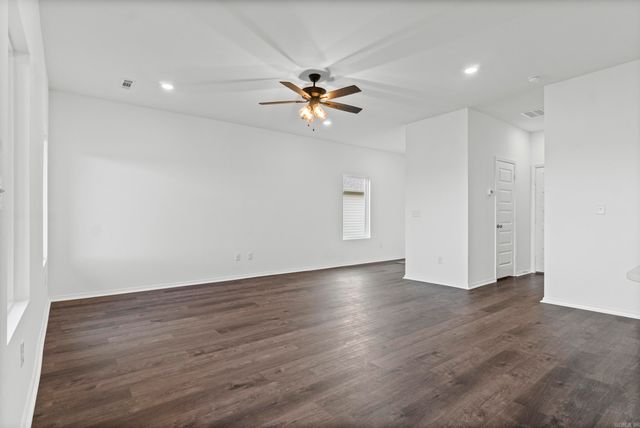 115 Sofia Drive, Maumelle, AR 72113