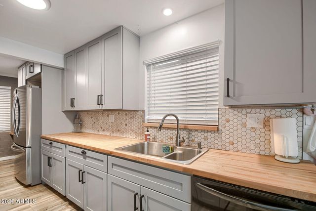 5047 N 39TH Drive, Phoenix, AZ 85019