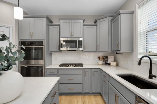 5952 Mayfair Road NE, Prior Lake, MN 55372