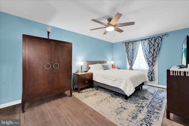 616 S OXFORD VALLEY RD, Fairless Hills, PA 19030