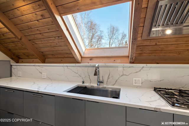 7801 E 130th Avenue, Anchorage, AK 99516