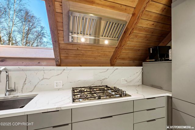 7801 E 130th Avenue, Anchorage, AK 99516