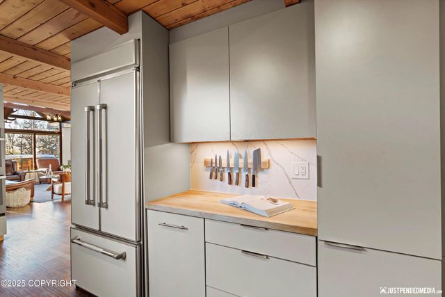 7801 E 130th Avenue, Anchorage, AK 99516