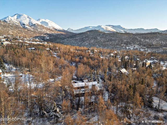 7801 E 130th Avenue, Anchorage, AK 99516