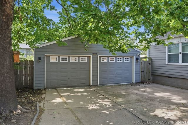 2936 E 21st Street, Tulsa, OK 74114